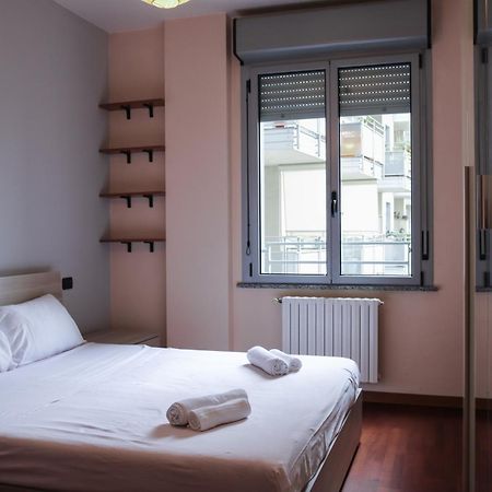 Appartamento Urban Balcony Hideaway - 3 People Milano Esterno foto